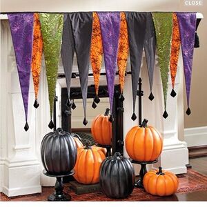 Hocus Pocus Mantel Scarf